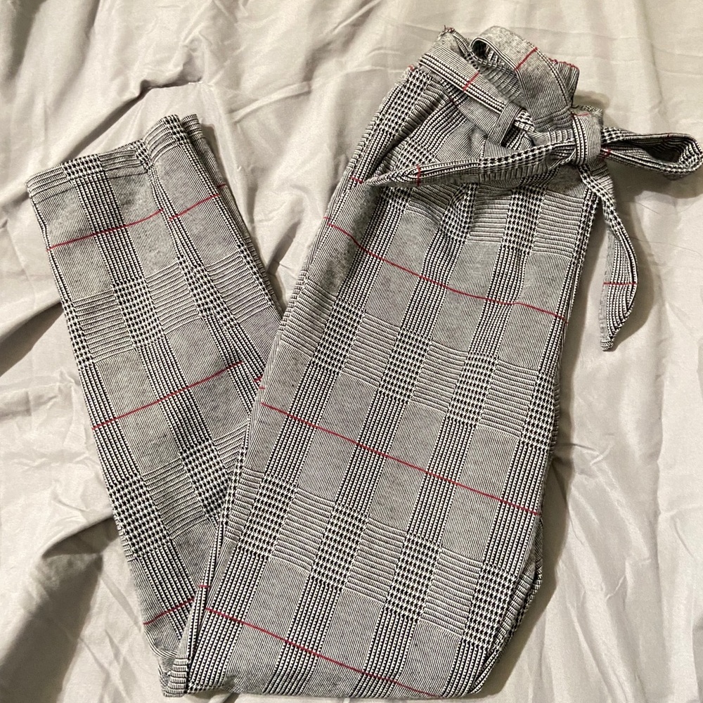 Pattern pants
